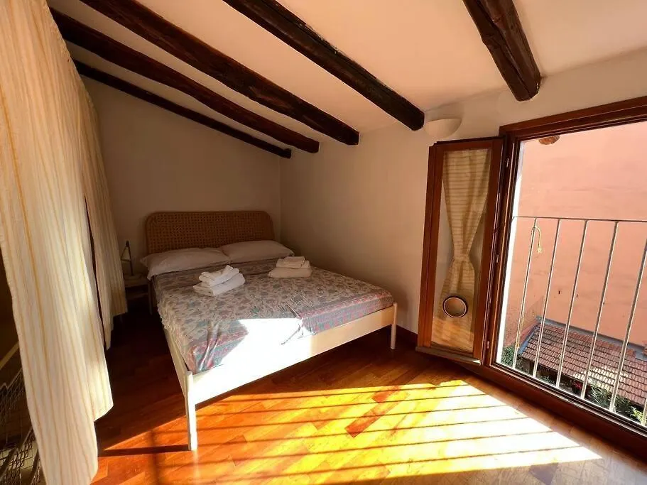 Casa Mirasole Center And Hills location